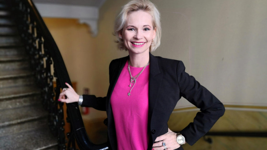 Henkilö - Suvi Laru