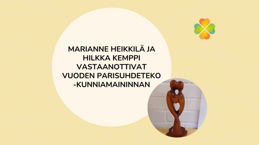 Marianne Heikkilä ja Hilkka Kemppi vastaanottivat vuoden parisuhdeteko -kunniamaininnan